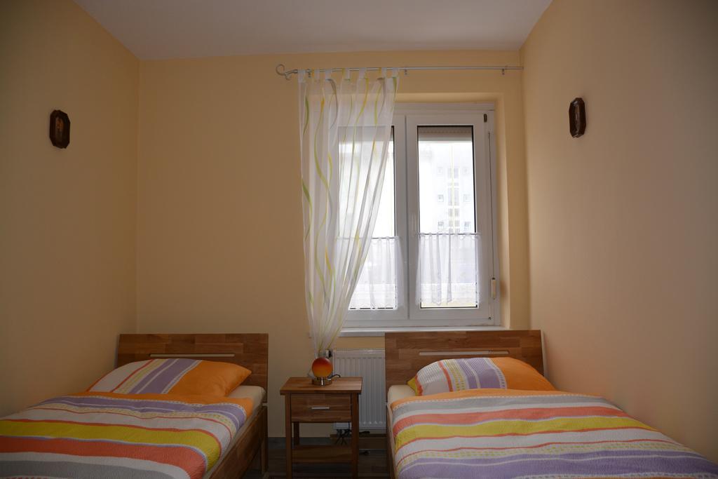 Fewo Cub Apartment Пирна Екстериор снимка